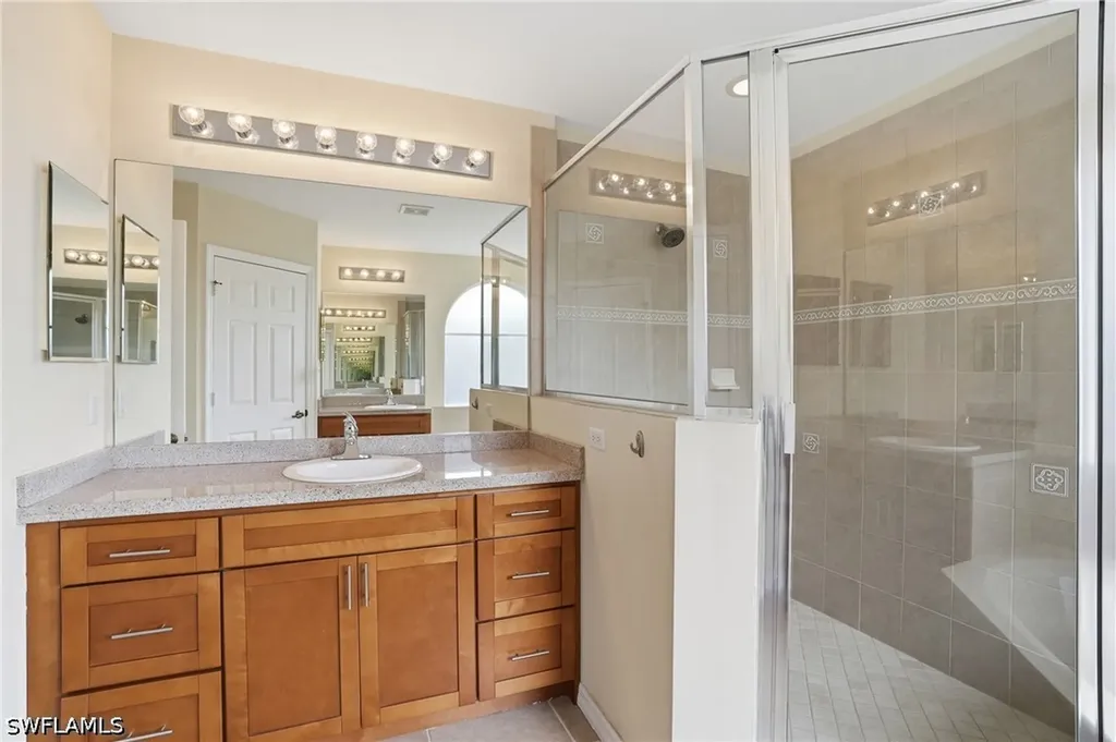 8317 Sumner Avenue Fort Myers FL 33908