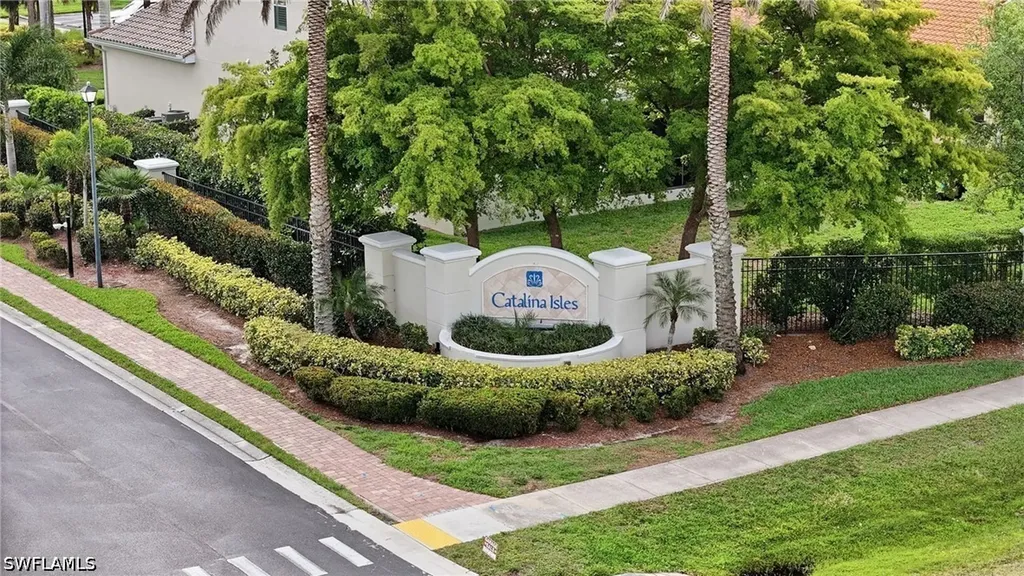 8317 Sumner Avenue Fort Myers FL 33908