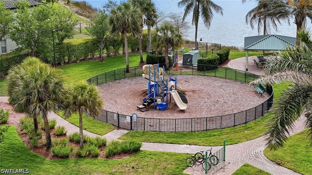 8317 Sumner Avenue Fort Myers FL 33908