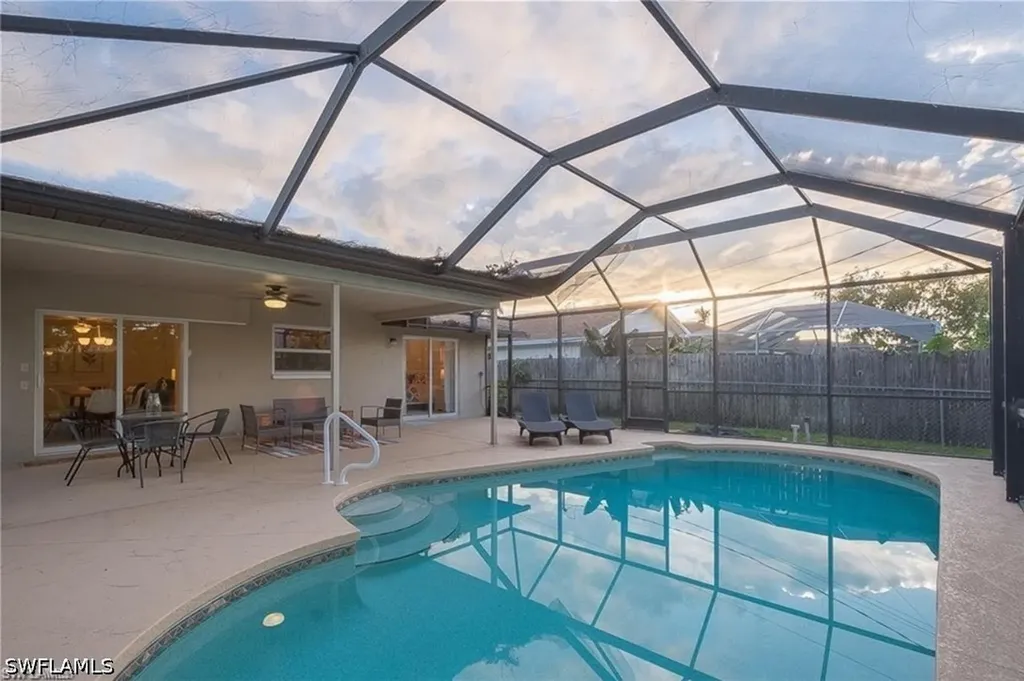 731 104th Avenue N Naples FL 34108