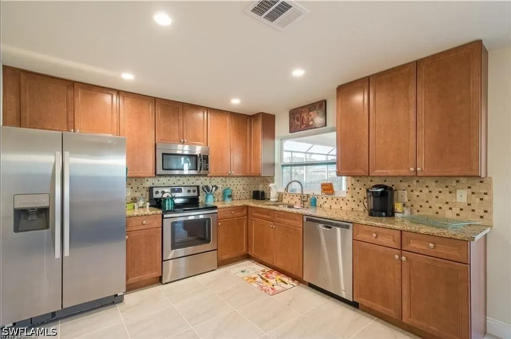 731 104th Avenue N Naples FL 34108