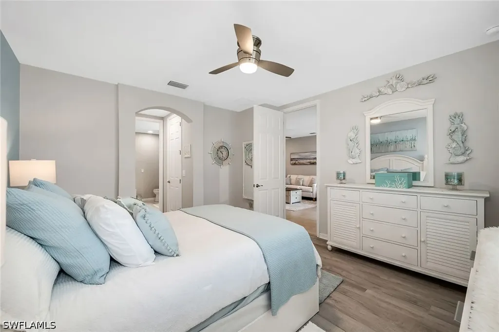 14815 Edgewater Circle Naples FL 34114