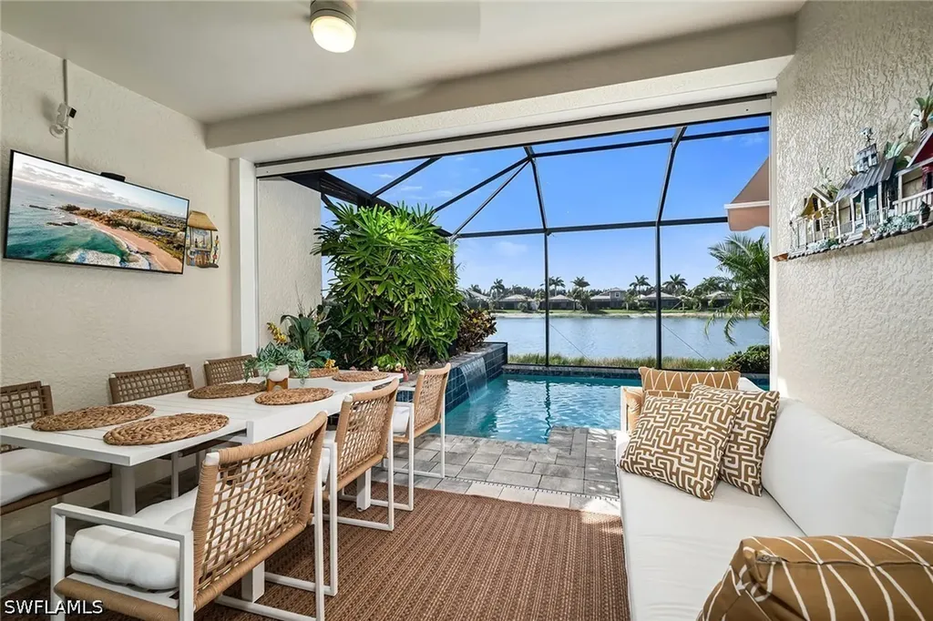 14815 Edgewater Circle Naples FL 34114