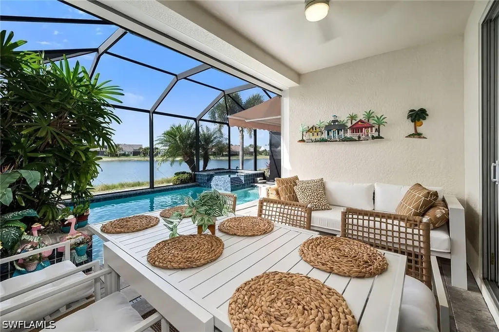 14815 Edgewater Circle Naples FL 34114