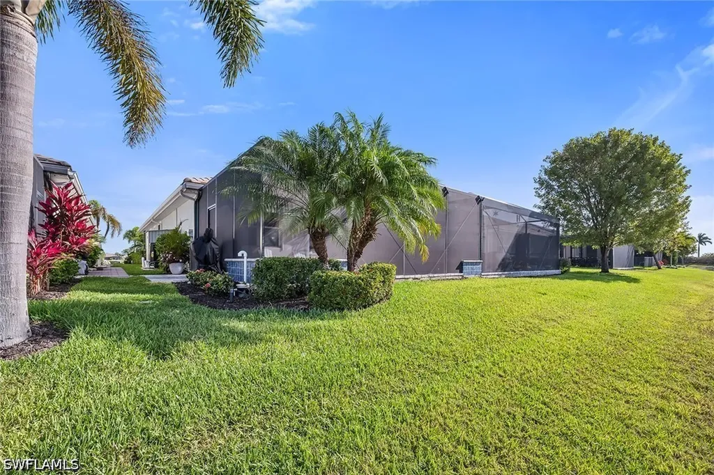 14815 Edgewater Circle Naples FL 34114