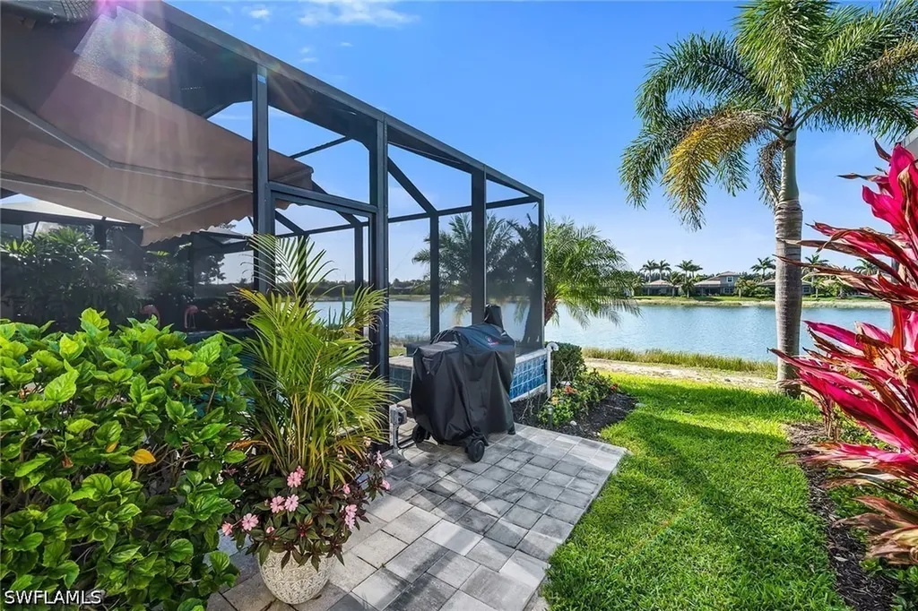 14815 Edgewater Circle Naples FL 34114