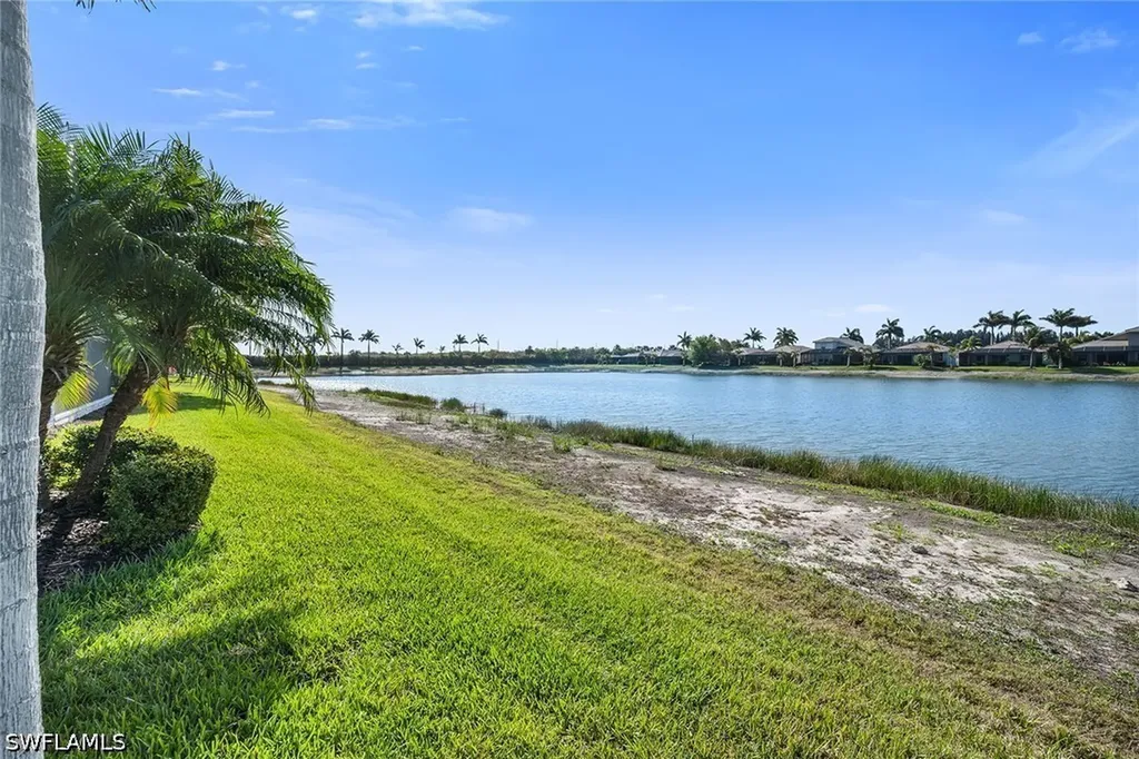 14815 Edgewater Circle Naples FL 34114