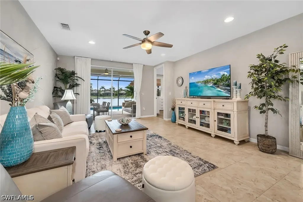 14815 Edgewater Circle Naples FL 34114
