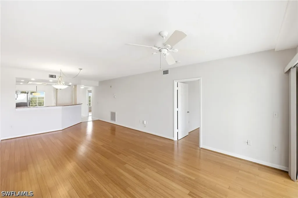 13105 Vanderbilt Drive Naples FL 34110