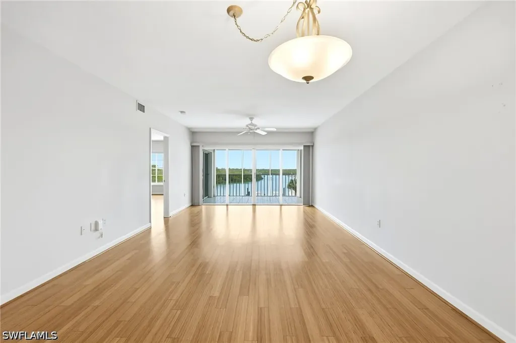 13105 Vanderbilt Drive Naples FL 34110