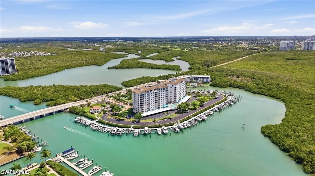13105 Vanderbilt Drive Naples FL 34110