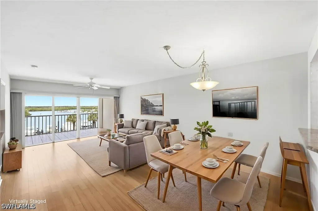 13105 Vanderbilt Drive Naples FL 34110
