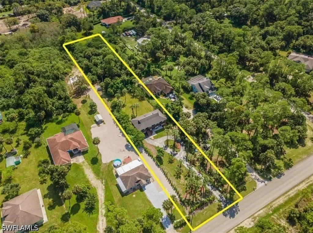 1740 16th Street NE Naples FL 34120