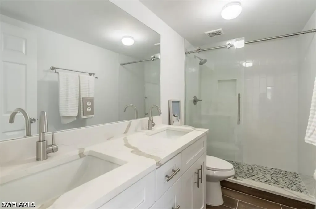 1740 16th Street NE Naples FL 34120