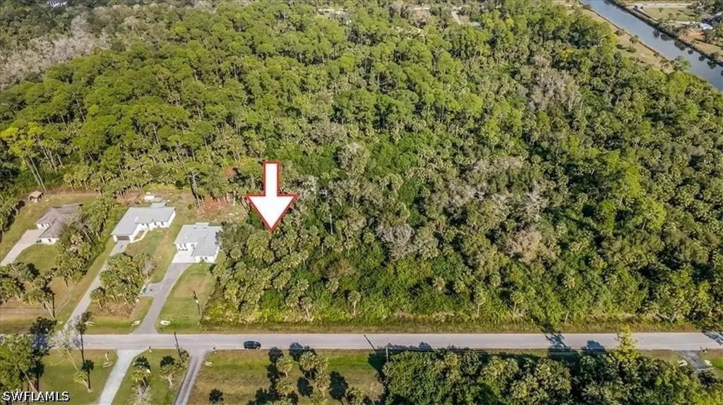 32ND Avenue SE Naples FL 34117
