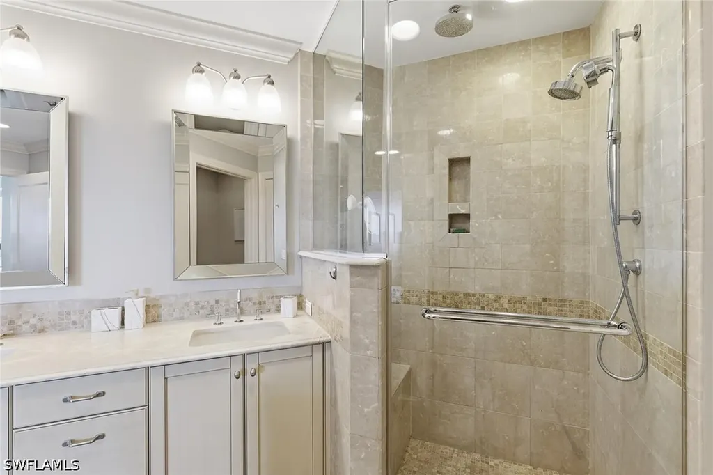 9123 Strada Place Naples FL 34108