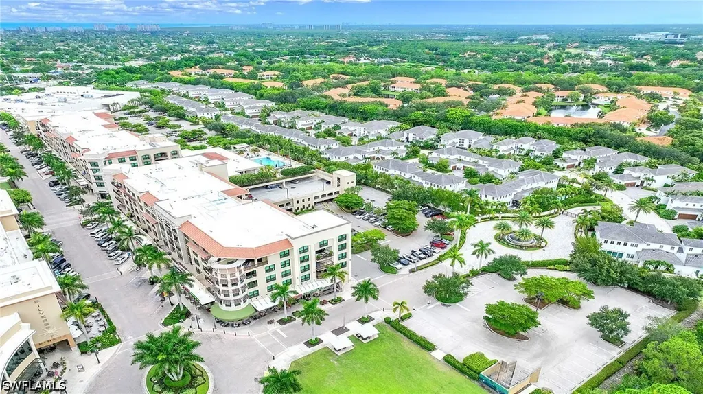 9123 Strada Place Naples FL 34108