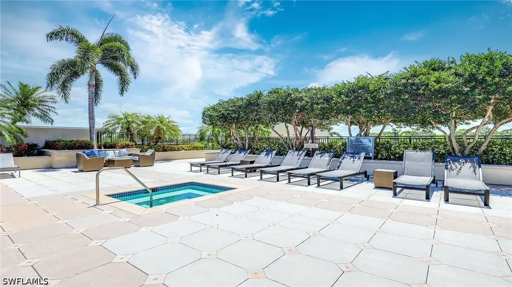 9123 Strada Place Naples FL 34108