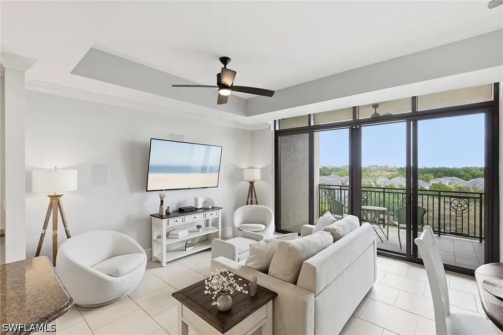 9123 Strada Place Naples FL 34108