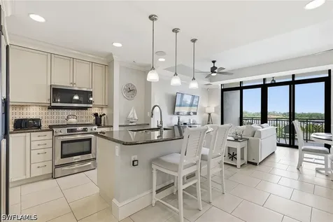 9123 Strada Place Naples FL 34108