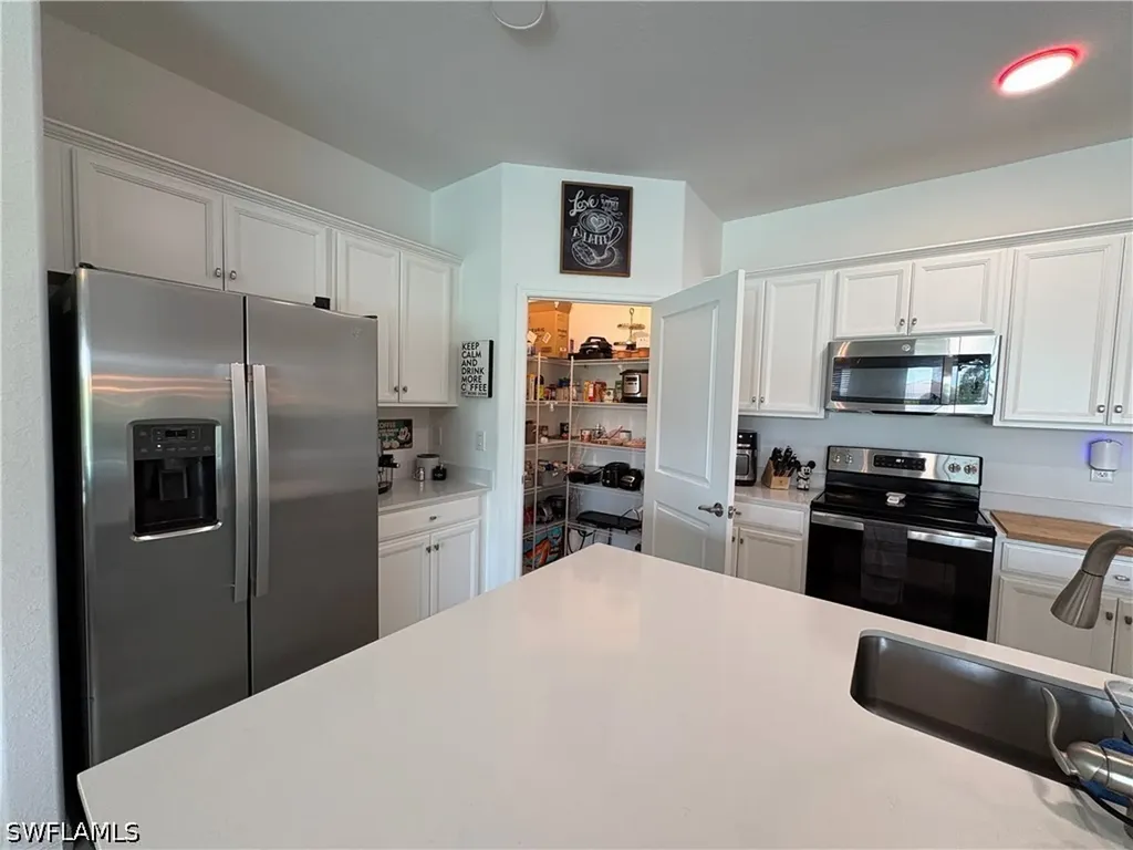 2458 Orchard Street Naples FL 34120