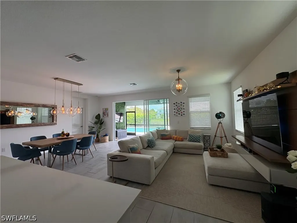 2458 Orchard Street Naples FL 34120