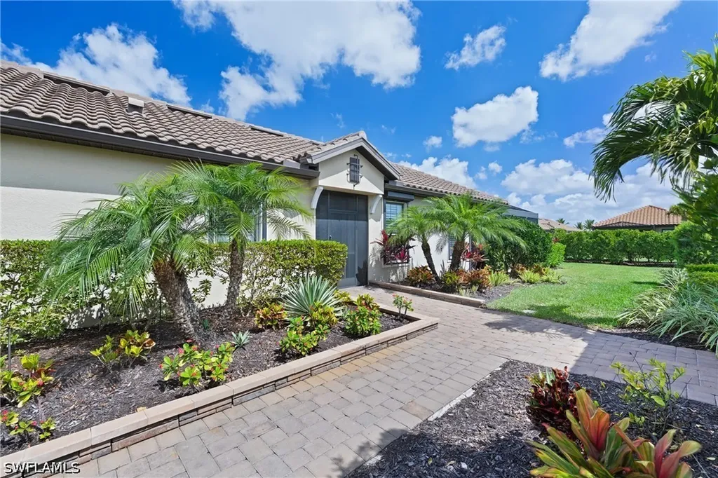 15214 Tolmino Street Naples FL 34114
