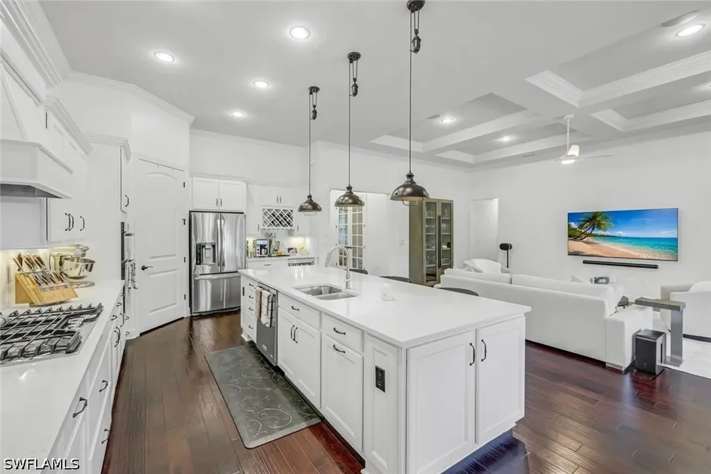 9403 Surfbird Court Naples FL 34120