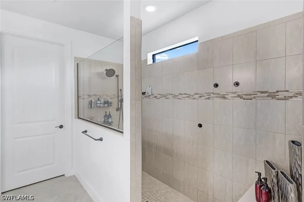 9403 Surfbird Court Naples FL 34120
