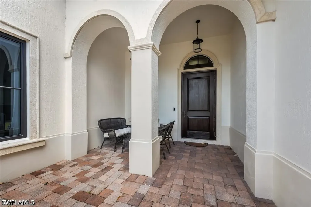 2343 Traditions Court Naples FL 34105