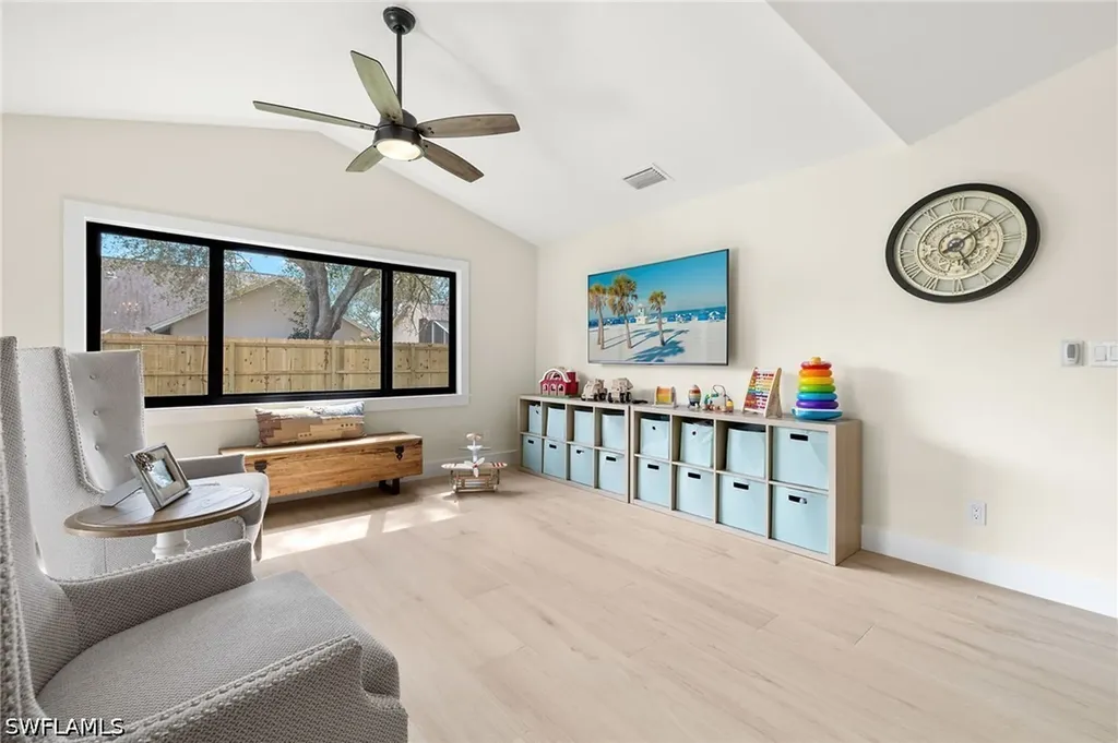 10274 Boca Circle Naples FL 34109