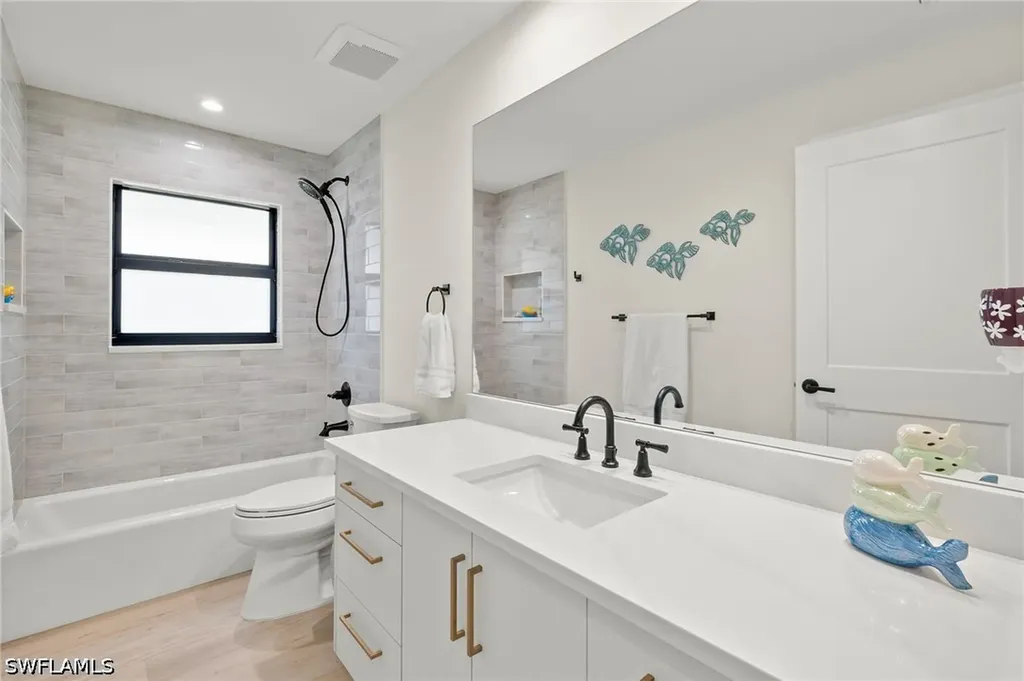 10274 Boca Circle Naples FL 34109