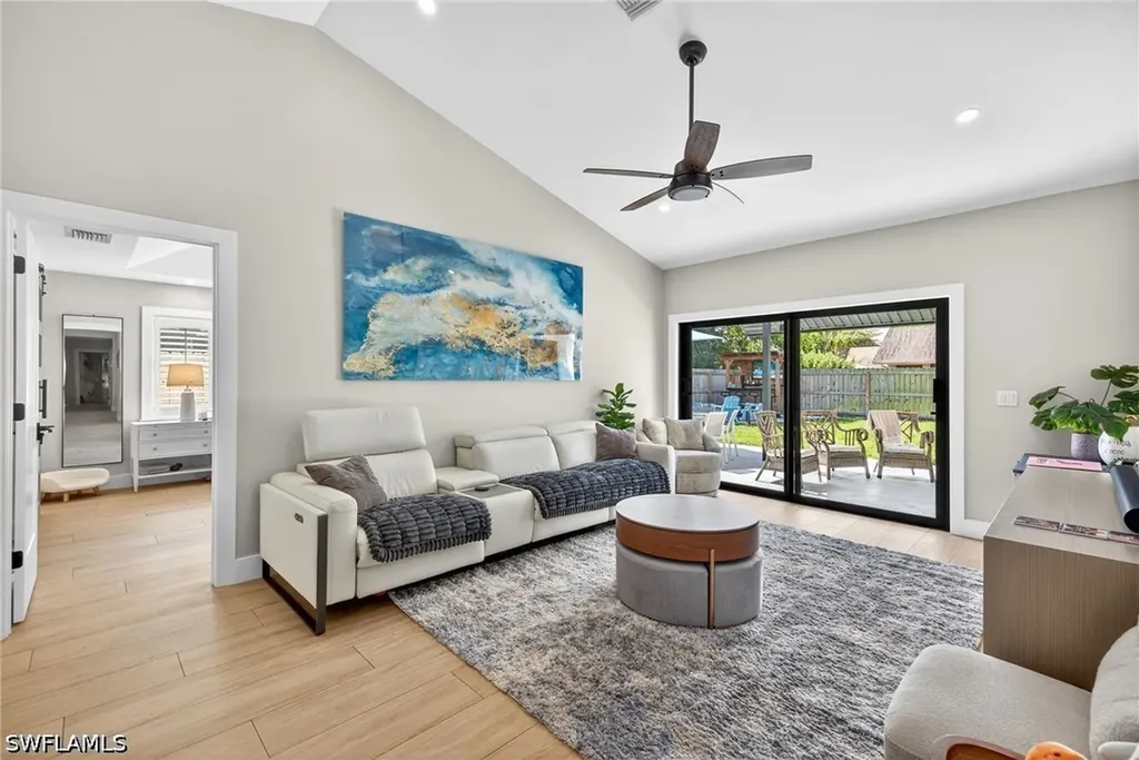 10274 Boca Circle Naples FL 34109
