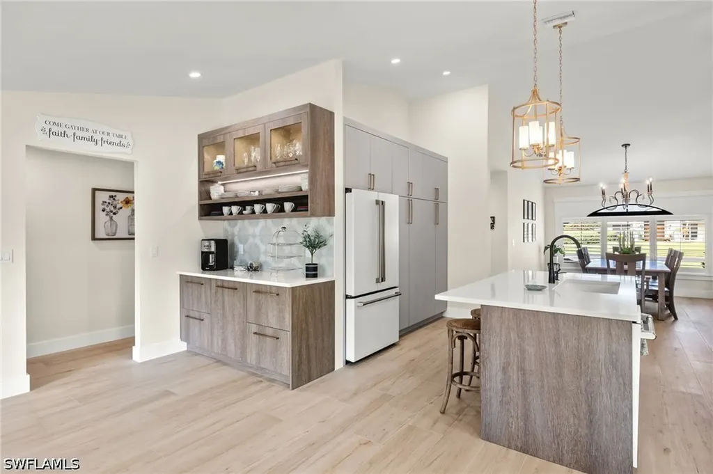 10274 Boca Circle Naples FL 34109