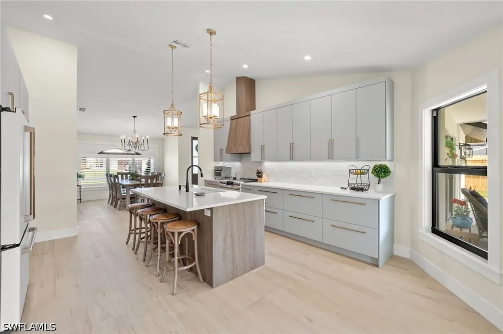 10274 Boca Circle Naples FL 34109