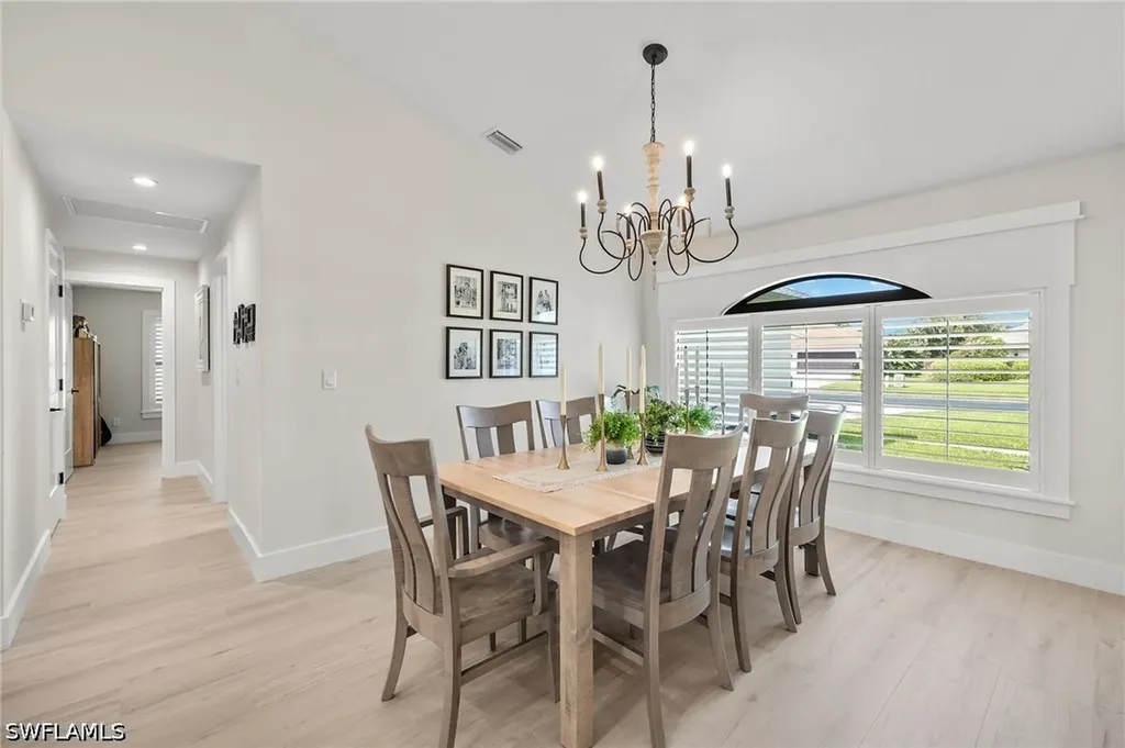 10274 Boca Circle Naples FL 34109