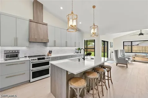 10274 Boca Circle Naples FL 34109