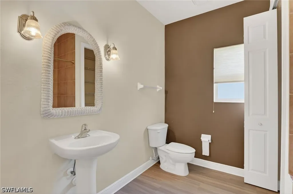 1414 NE 2nd Terrace Cape Coral FL 33909
