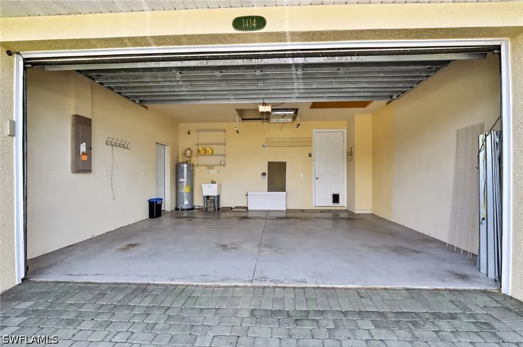 1414 NE 2nd Terrace Cape Coral FL 33909