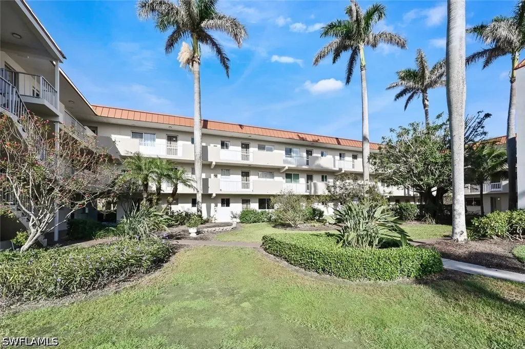 1100 Gulf Shore Boulevard N Naples FL 34102
