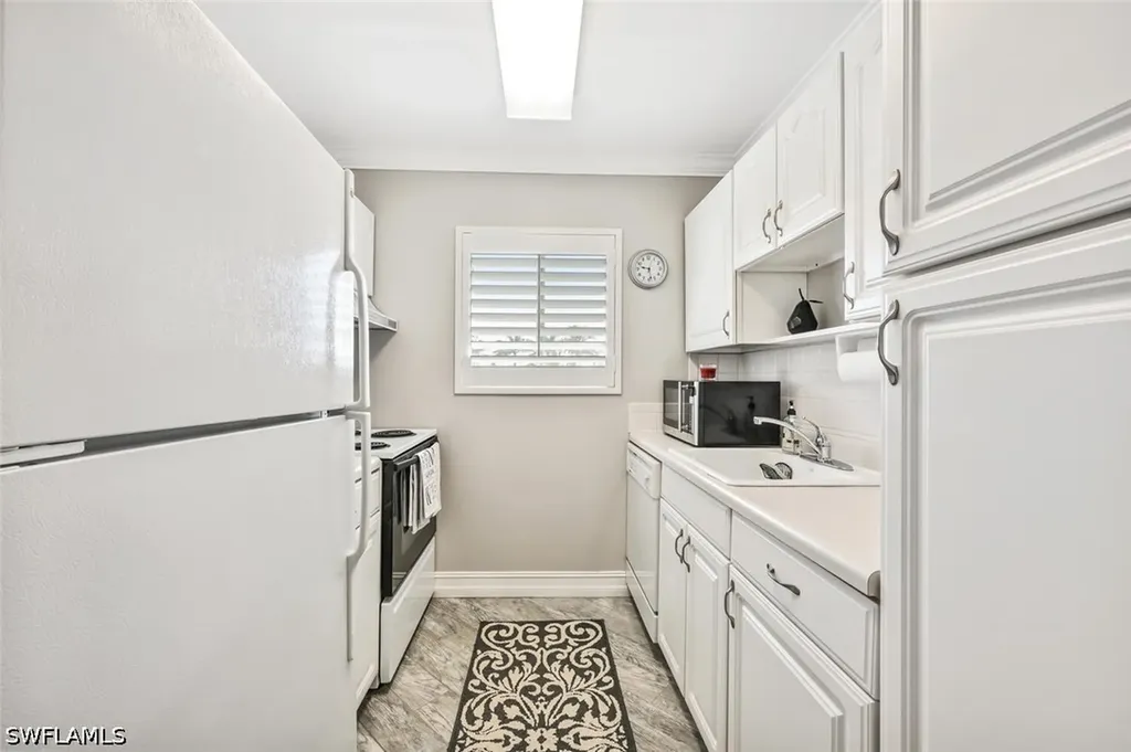 1100 Gulf Shore Boulevard N Naples FL 34102