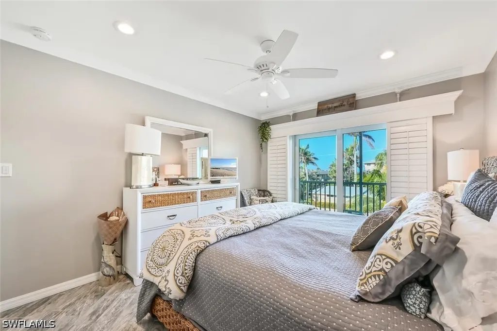 1100 Gulf Shore Boulevard N Naples FL 34102