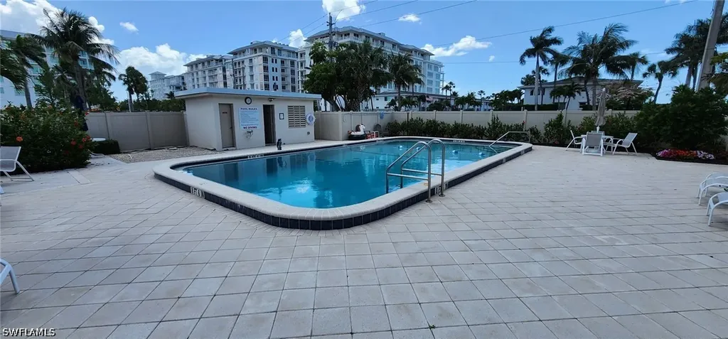 1100 Gulf Shore Boulevard N Naples FL 34102