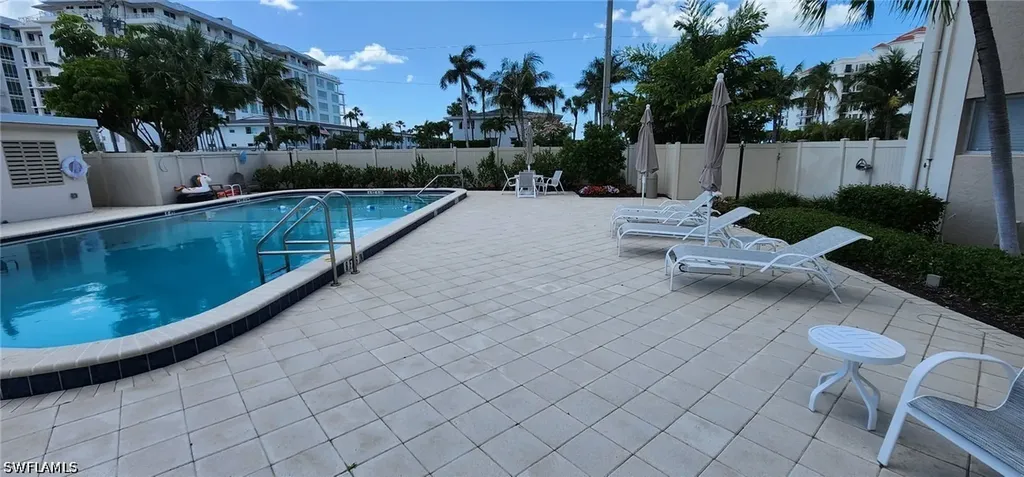 1100 Gulf Shore Boulevard N Naples FL 34102