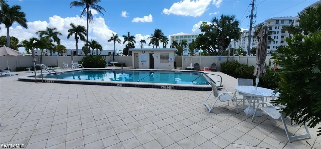 1100 Gulf Shore Boulevard N Naples FL 34102