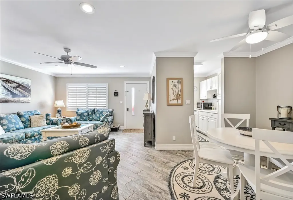 1100 Gulf Shore Boulevard N Naples FL 34102