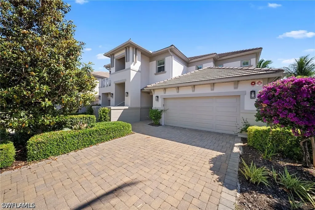 8030 Signature Club Circle Naples FL 34113
