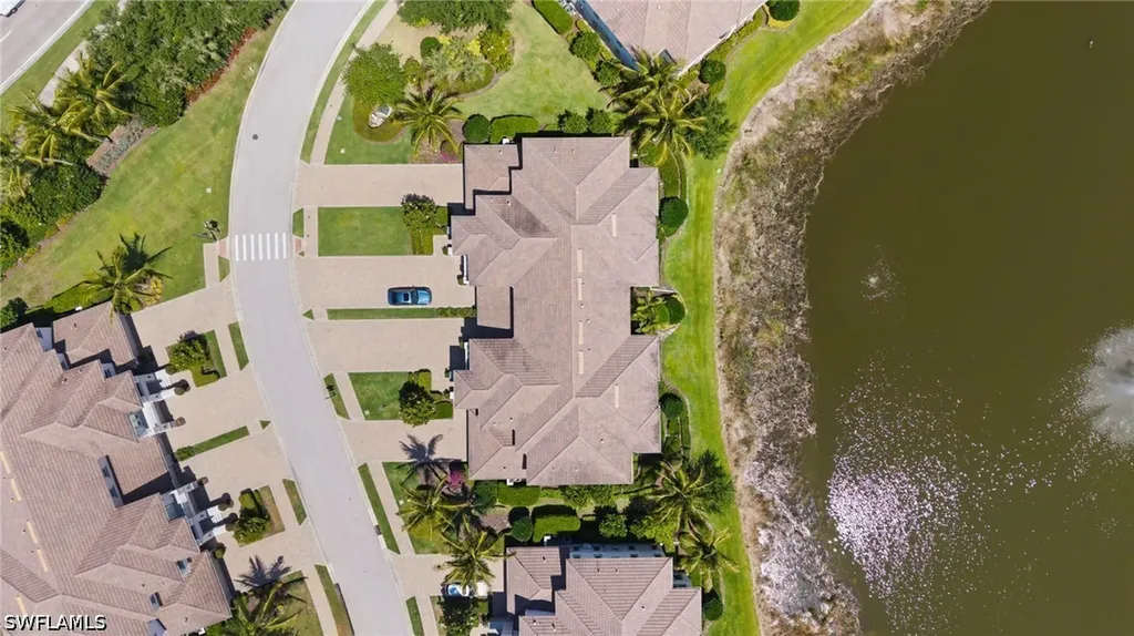 8030 Signature Club Circle Naples FL 34113