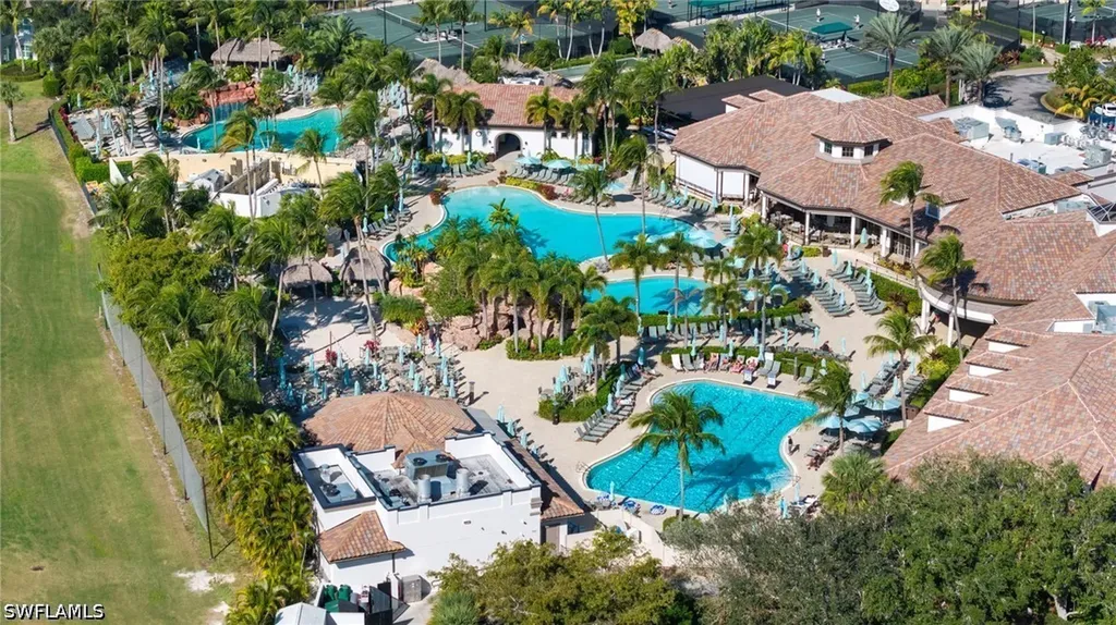 8030 Signature Club Circle Naples FL 34113