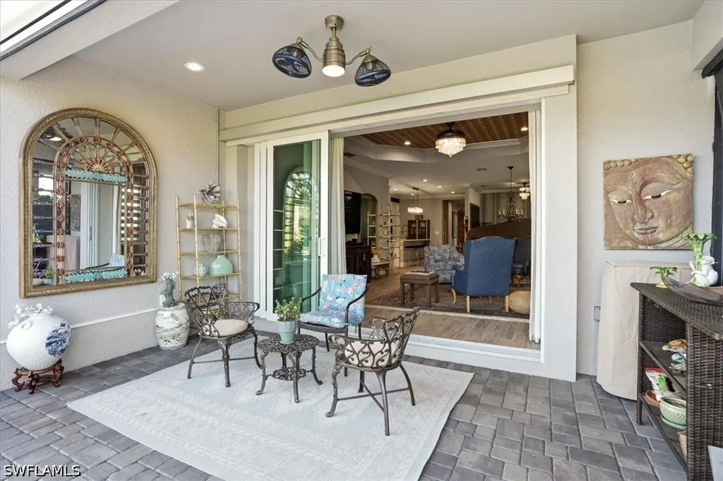 2318 Marquesa Circle Naples FL 34112
